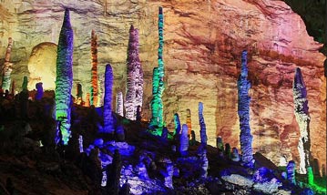 長(zhǎng)沙出發(fā)到黃龍洞、天門(mén)山二日游